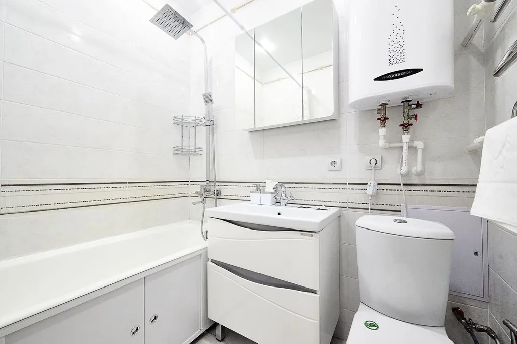 Светлые тёплые апартаменты с видом на горы и город