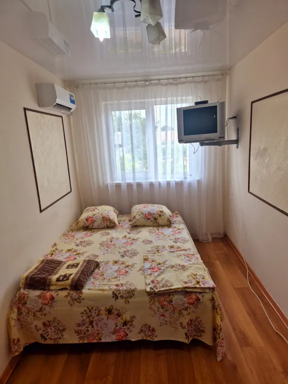 Квартира 1-комнатная Квартира — Евпатория