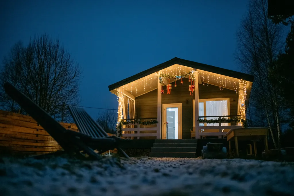 Уютный домик с видом на лес