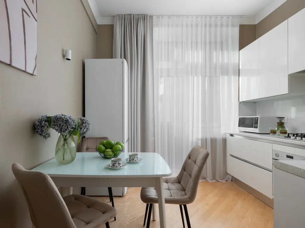 Квартира Видовая трехкомнатная квартира с эркерным балконом — Москва