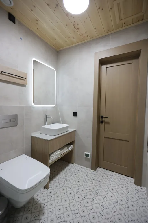 Коттедж Комфортный современный дом в горах Алтая ждет вас. — Озёрное