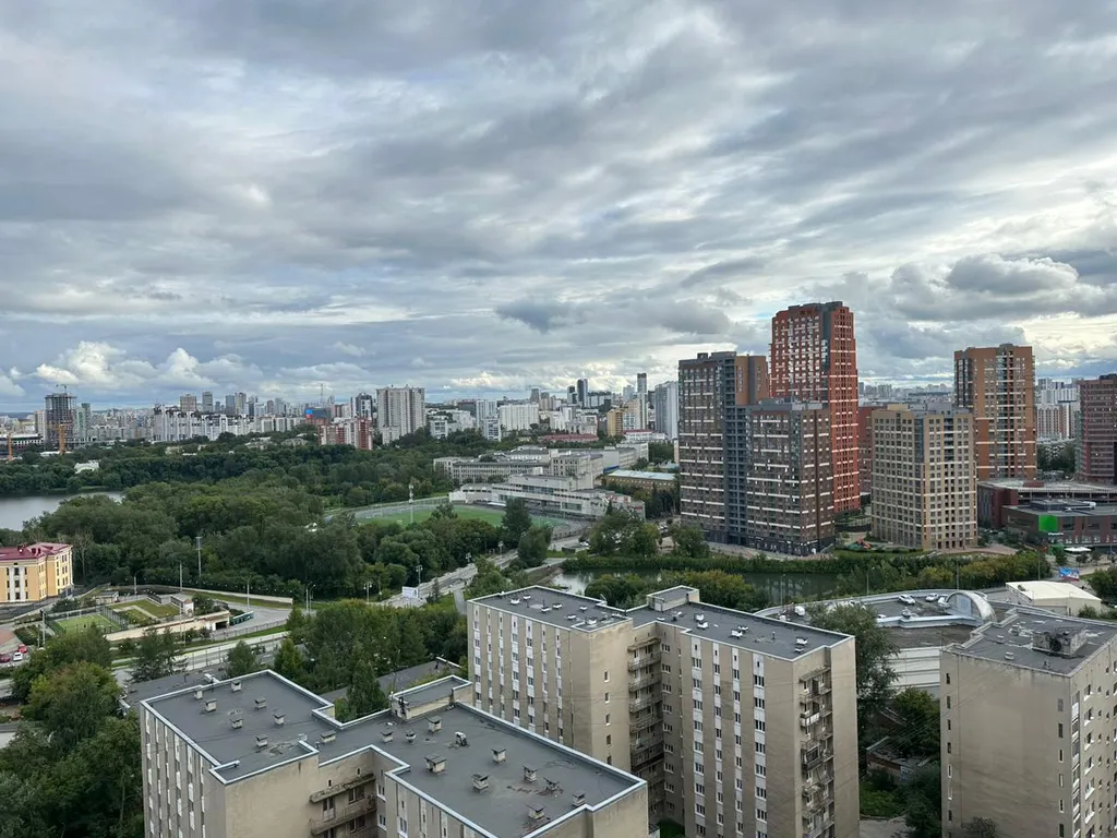 Квартира Квартира Евродвушка с великолепным видом на Макаровский мост — Екатеринбург
