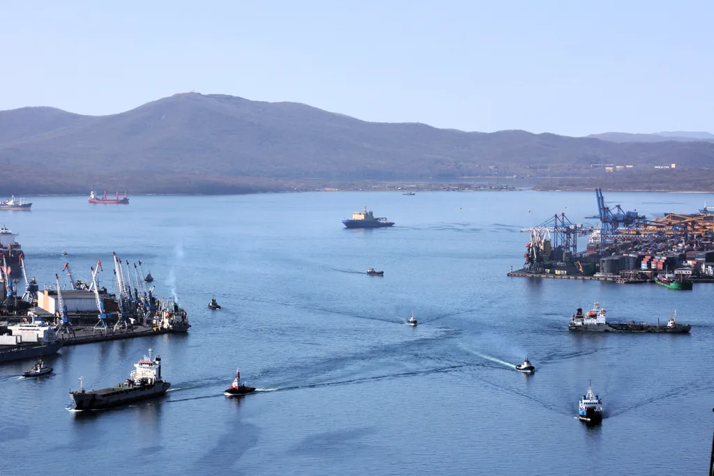 Квартира Современная квартира в Центре с видом на море и город — Владивосток