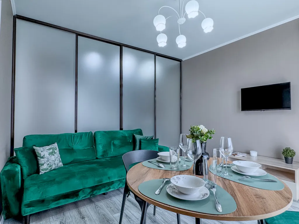 Квартира с евроремонтом, вид на город и реку