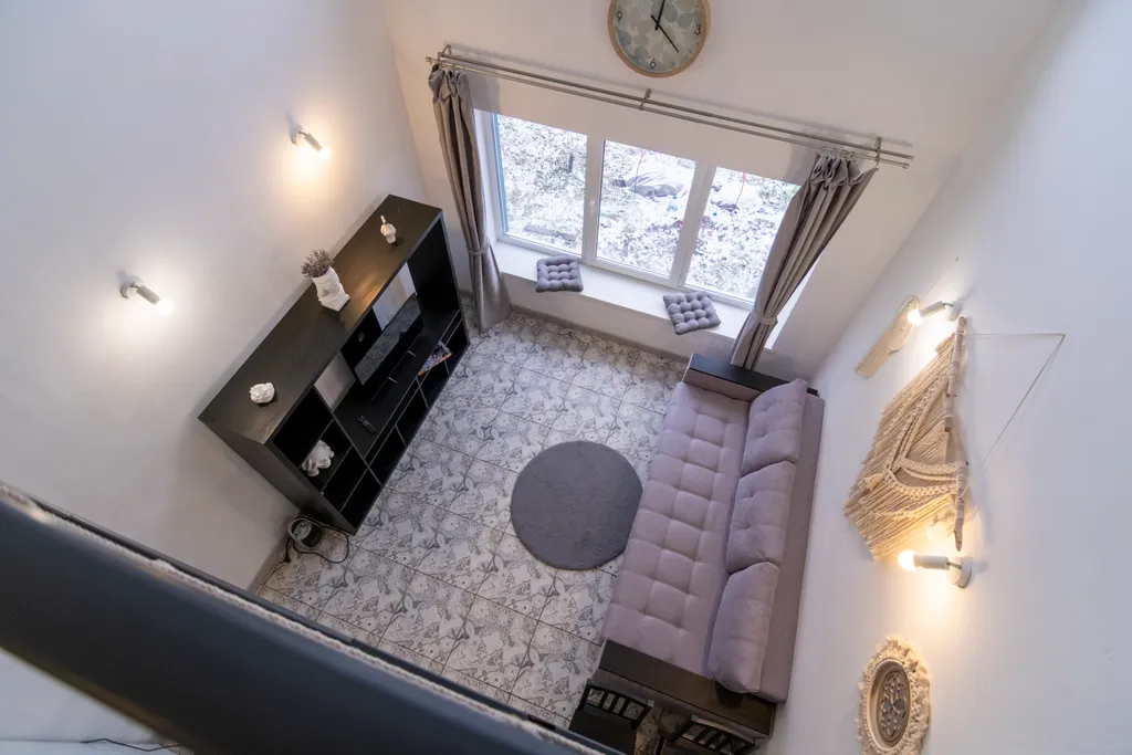 Дом в стиле лофт с своим озером на территории