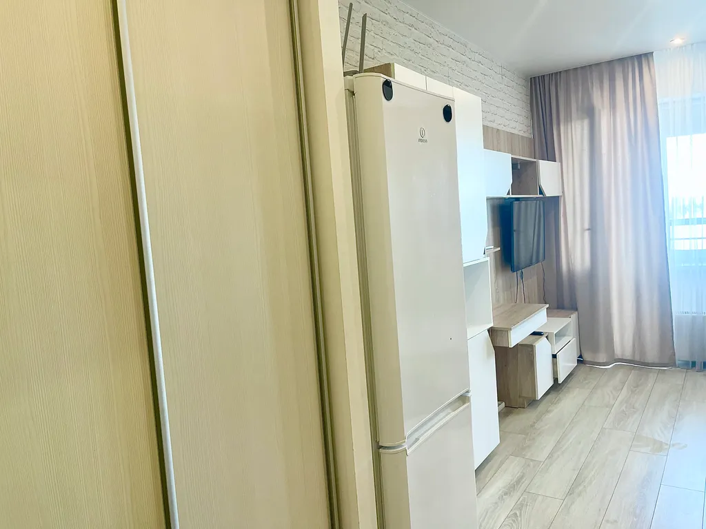 Студия напротив клиники