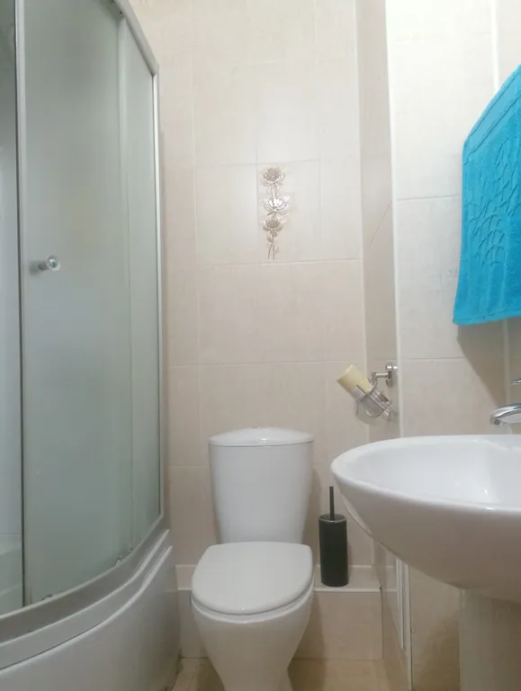 Однокомнатная квартира в пяти минутах от набережной ангары