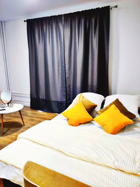 Рядом аэропорт Внуково