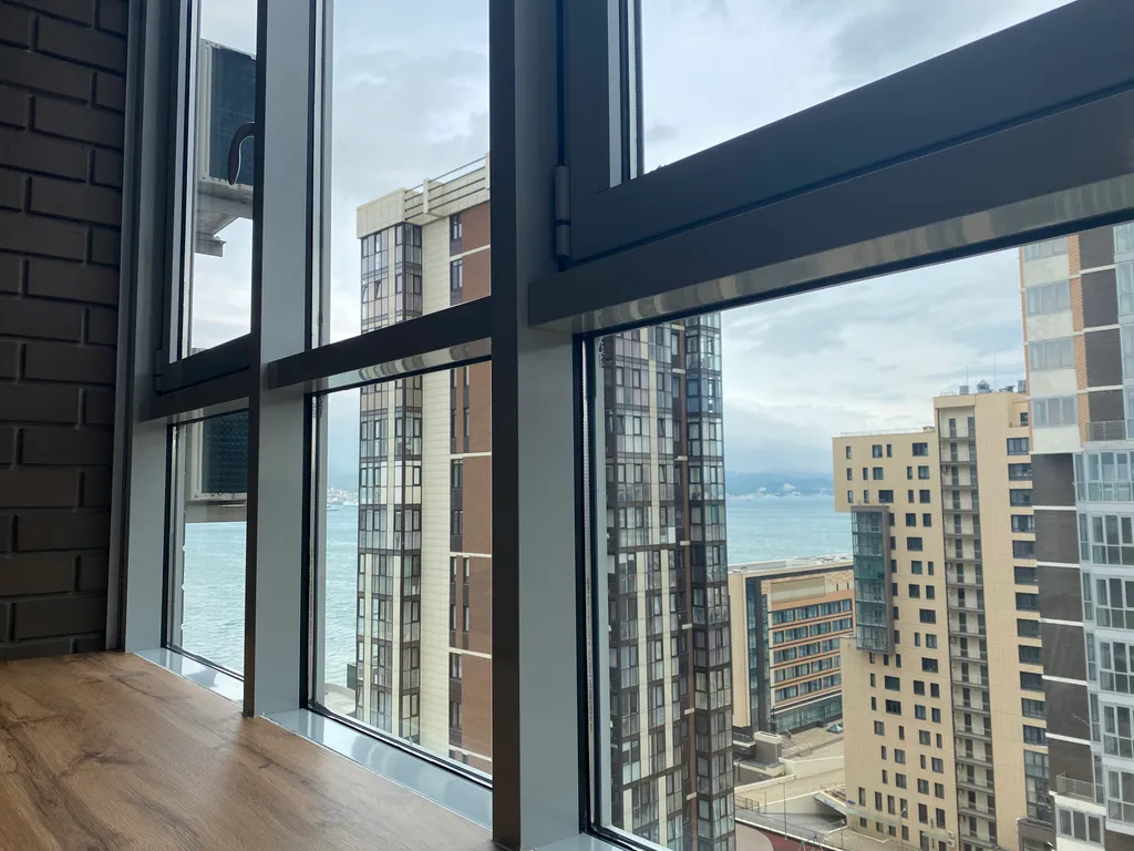 UzorApart Современная квартира, вид на море и парковка, набережная