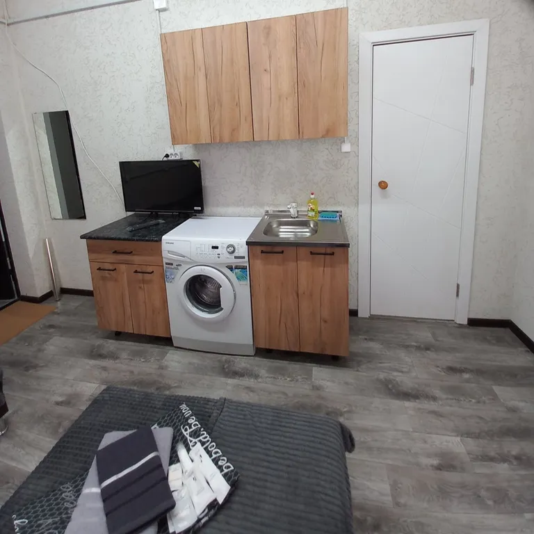 Студия на Горького