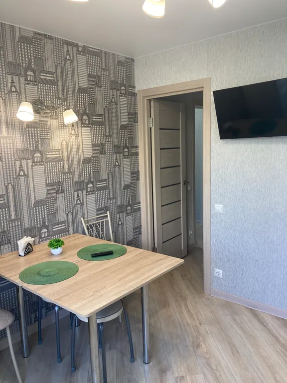 Комфортная трёшечка в центре города, 4 раздельных двуспальных места