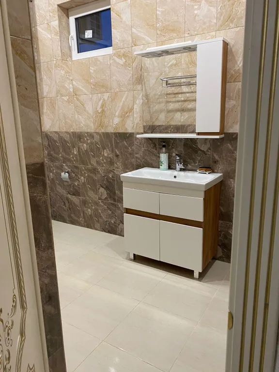 Уютный двухэтажный дом с видом на море