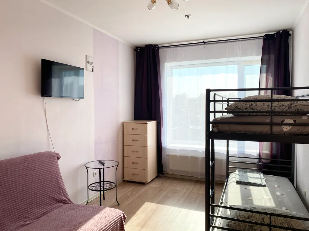 Двухкомнатная квартира в ста метрах от берега