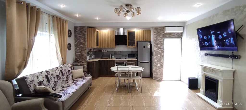 Квартира Идеальный для компании, 3 спальни и зал- студия и балкон до 6 гостей+ — аренда посуточно в Гаспра