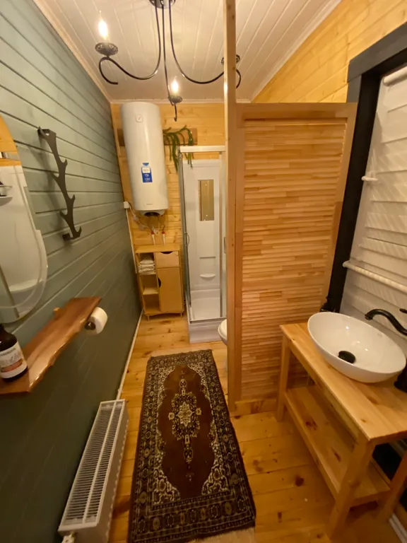 Отдельный дом со своей территорией, с баней, с мини бассейном