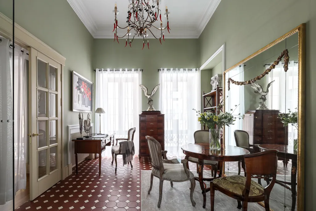 Вид на Мойку, у Невского, 2 этажа