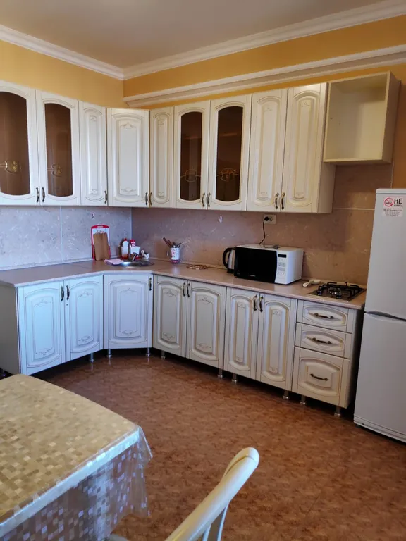 Квартира Квартира Анти-Отель на 4чел. 2комн.кв. 10этаж, код-124 — Махачкала