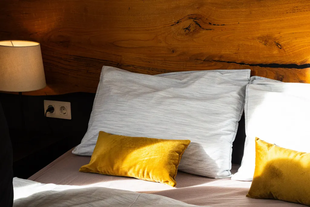 Современные дизайнерские апартаменты с потрясающим видом на горы