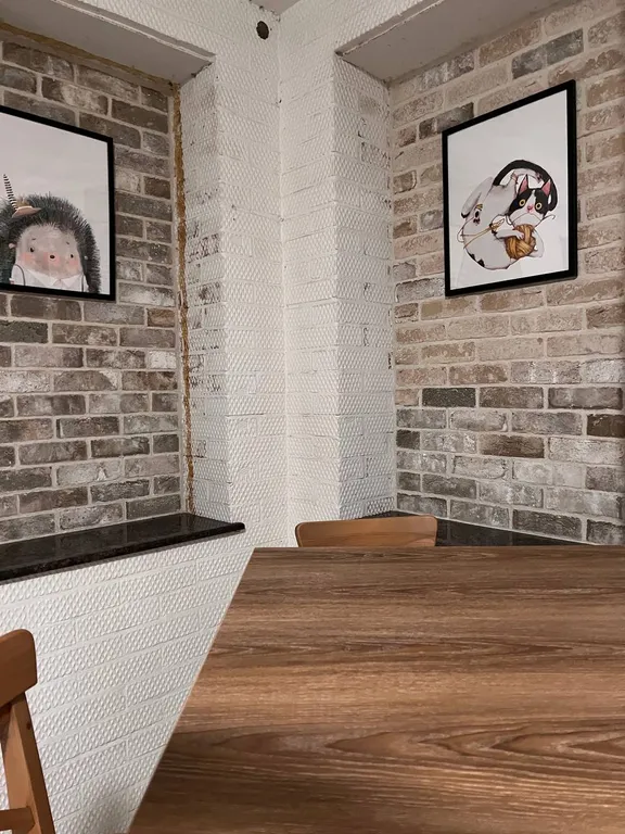 Дом "Вромса" на Хлебной - новый, брутальный, спокойный, комфортный.