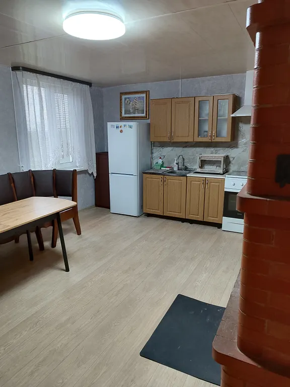 Уютный дом на горе