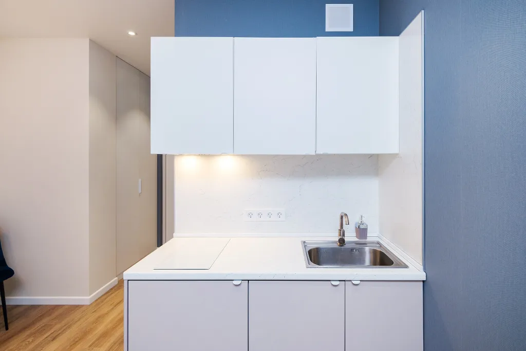 Студия в 8-и минутах ходьбы от моря с бассейном