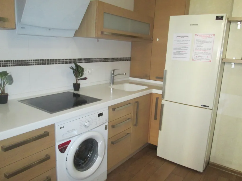 Уютная, чистая квартира возле парка и стадиона Галицкого