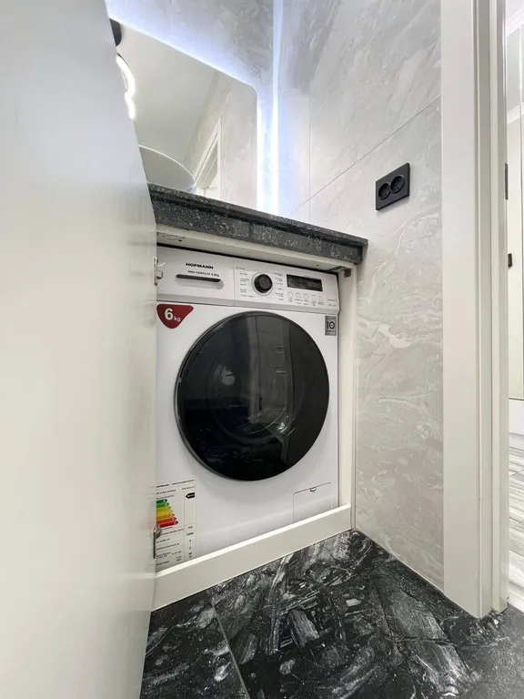 Современная уютная студия с панорамным видом