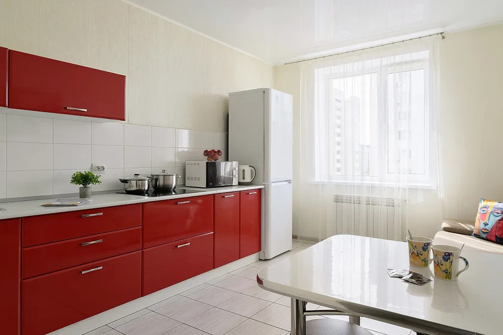 Современная двухкомнатная квартира с изолированными комнатами в центре