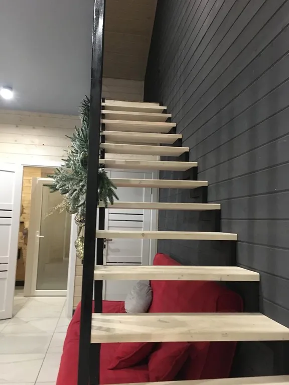 Коттедж в лесной зоне с тремя спальнями