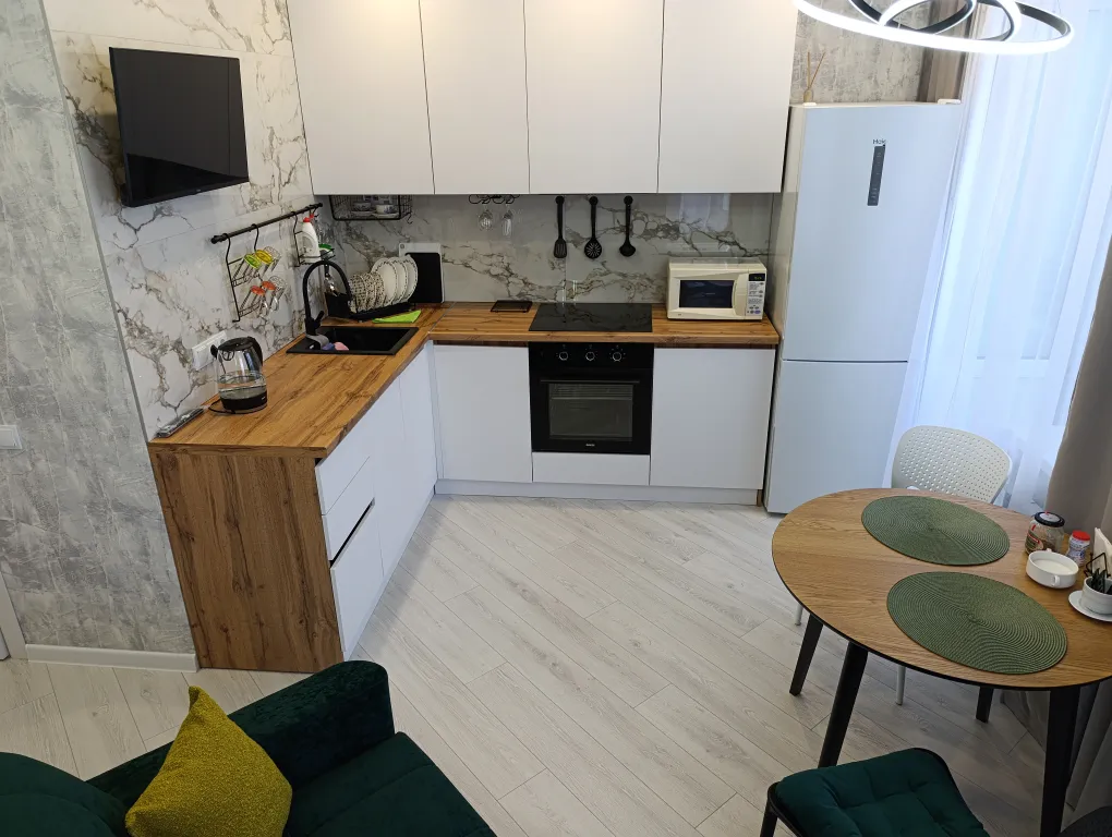 Новая квартира в центре Спутника с видом на набережную