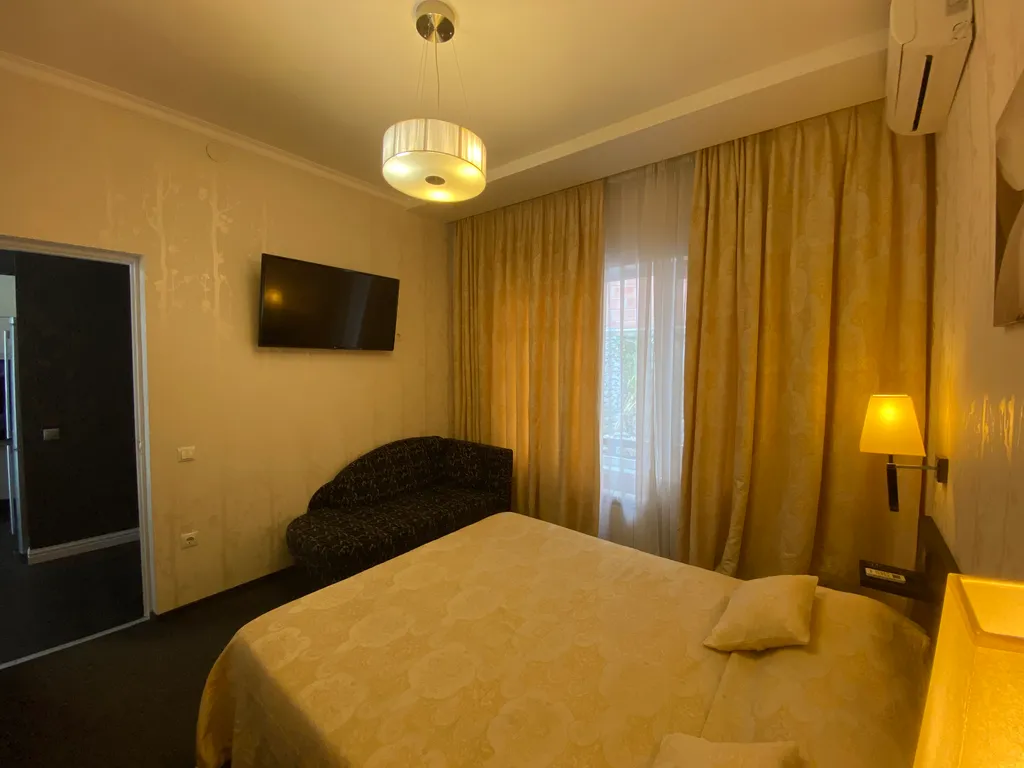 Апартаменты Андеграунд с видом на море