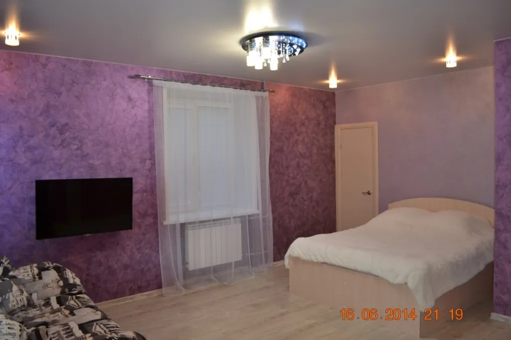 Отличная квартира с хорошим ремонтом и рядом с  Ж/Д Вокзалом