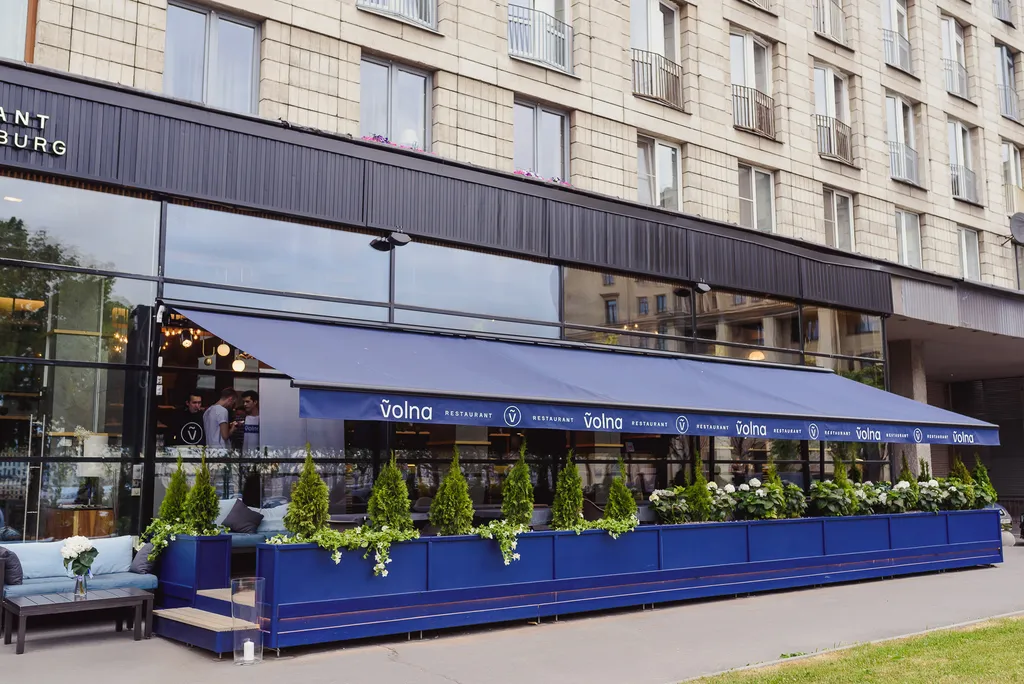 Большая 3-комнатная квартира с видом на Неву и корабли Центр города