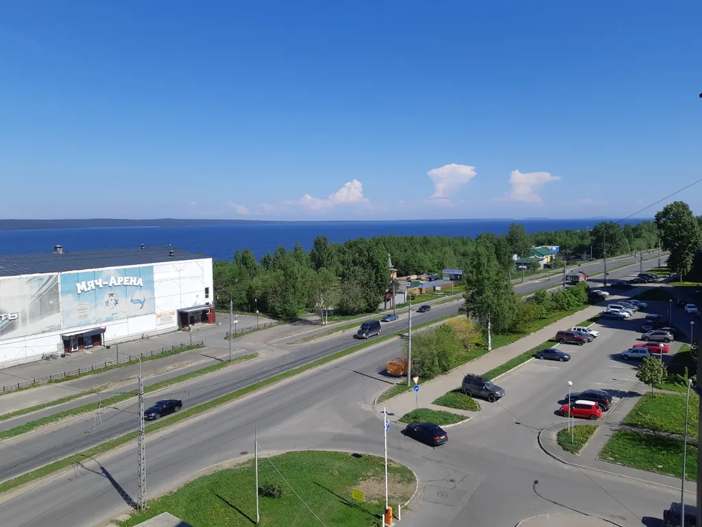 Квартира с видом на озеро