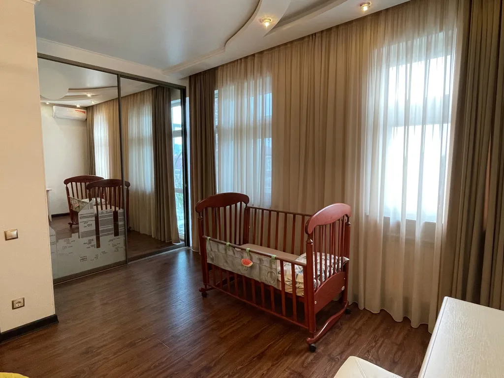 Квартира в центре, на набережной, с панорамными окнами