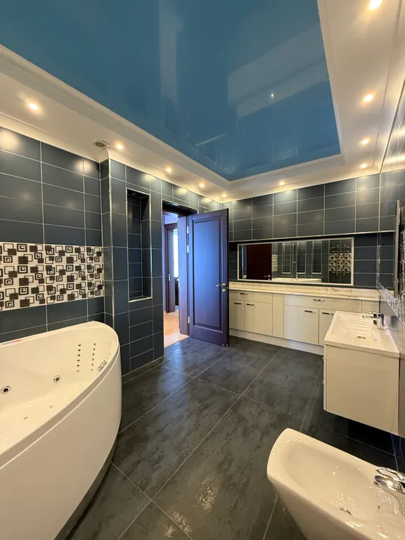 Вилла у моря