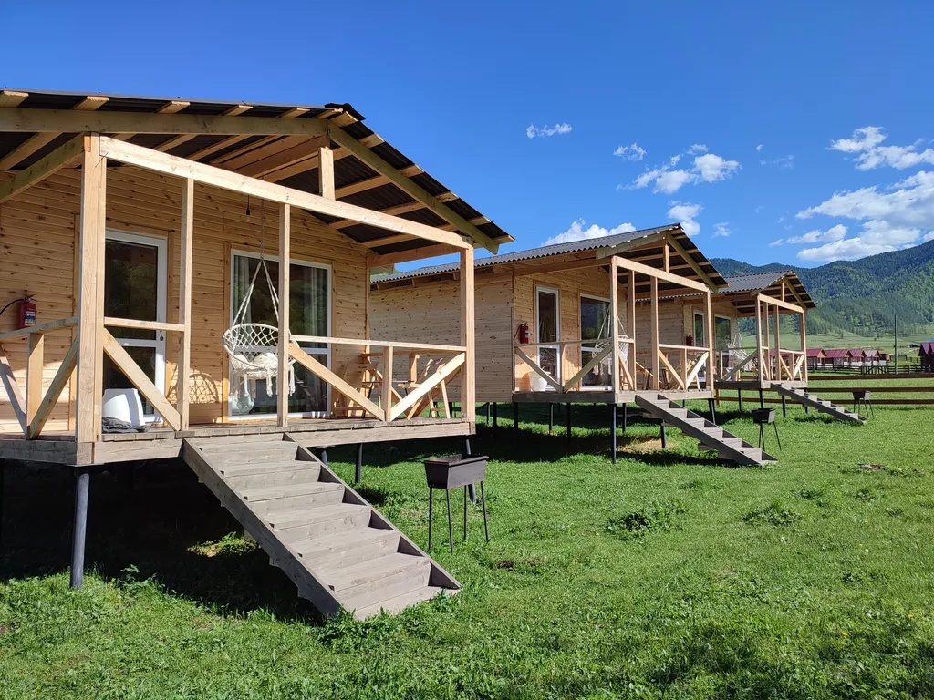 Коттедж База отдыха Акбулак домики на берегу реки — аренда посуточно в Горно-Алтайск