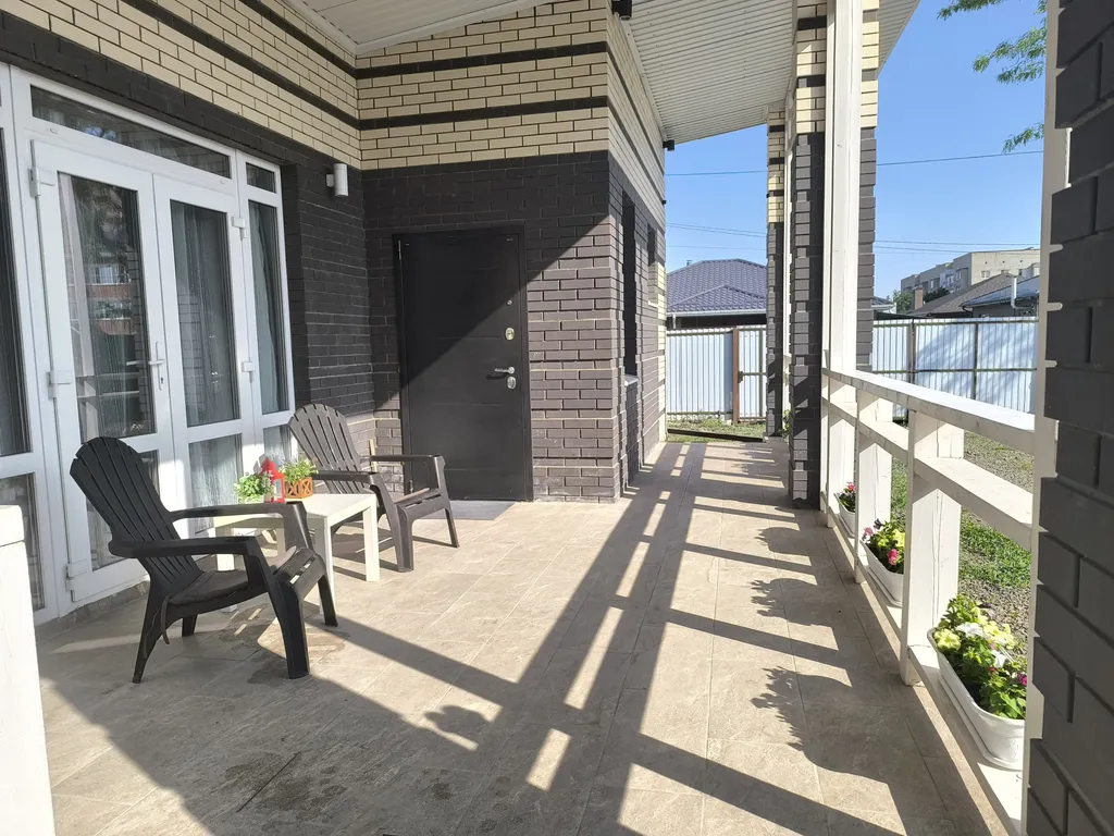 Эко домик с верандой