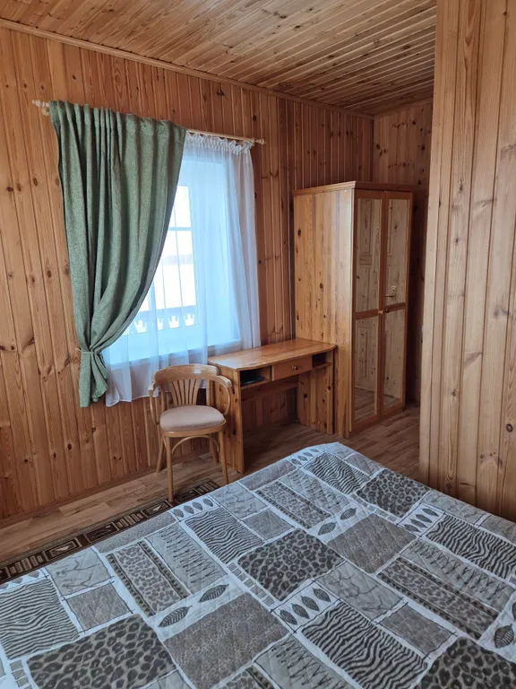 Комната на 2 человека, с двухспальной кроватью