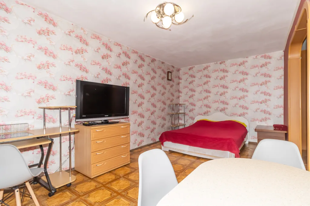 2-комнатная квартира рядом с Алым полем