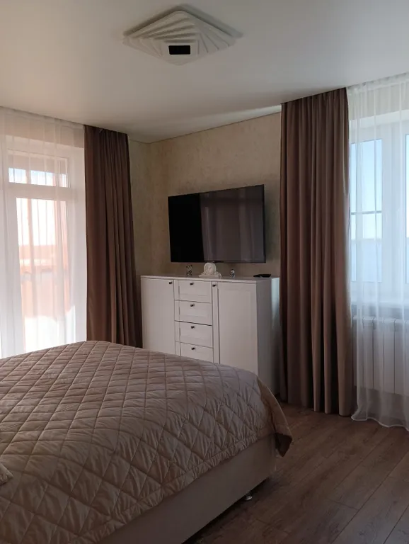 Большая 3-комнатная квартира на берегу Волги