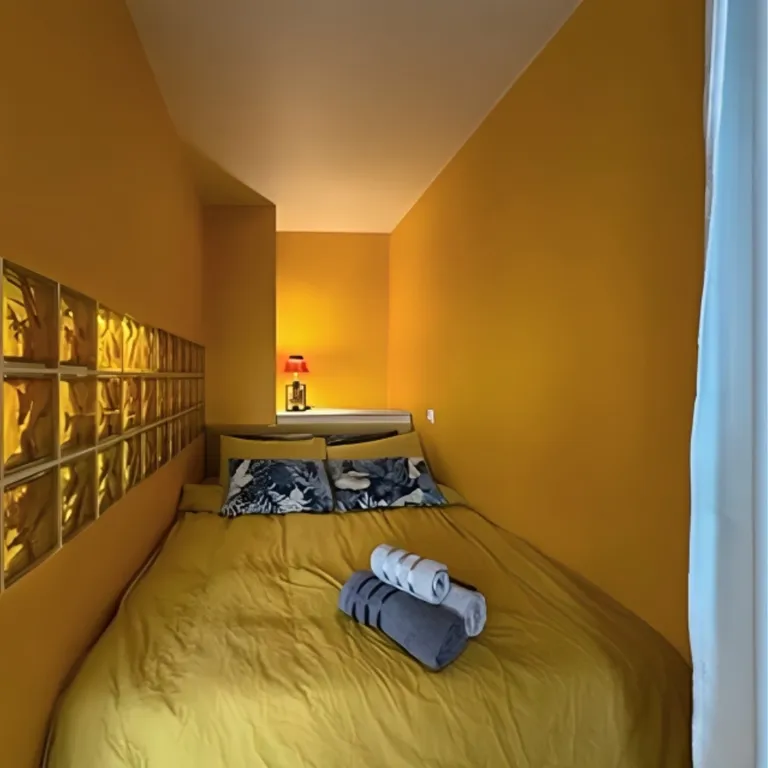 Студия с видом на Шуваловский парк