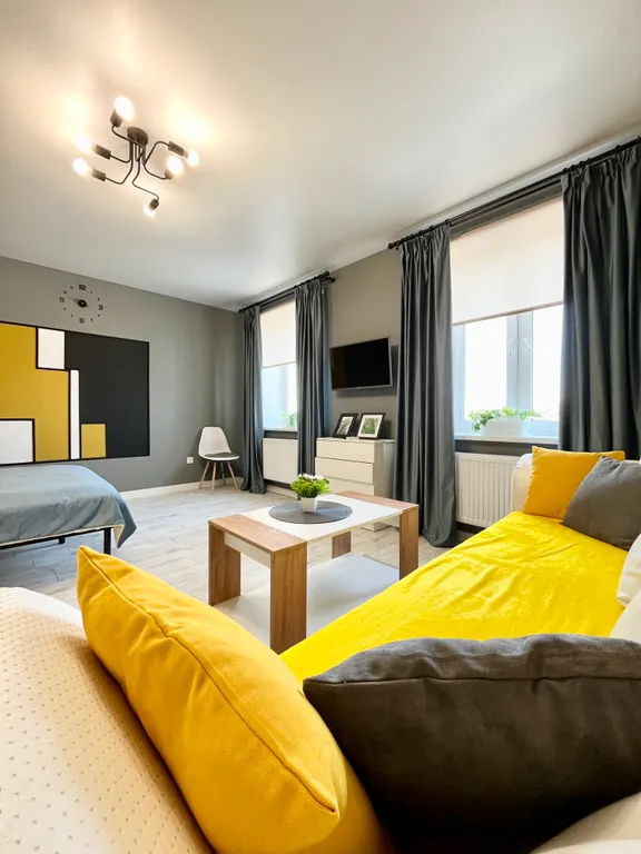 Дизайнерская квартира при въезде в город