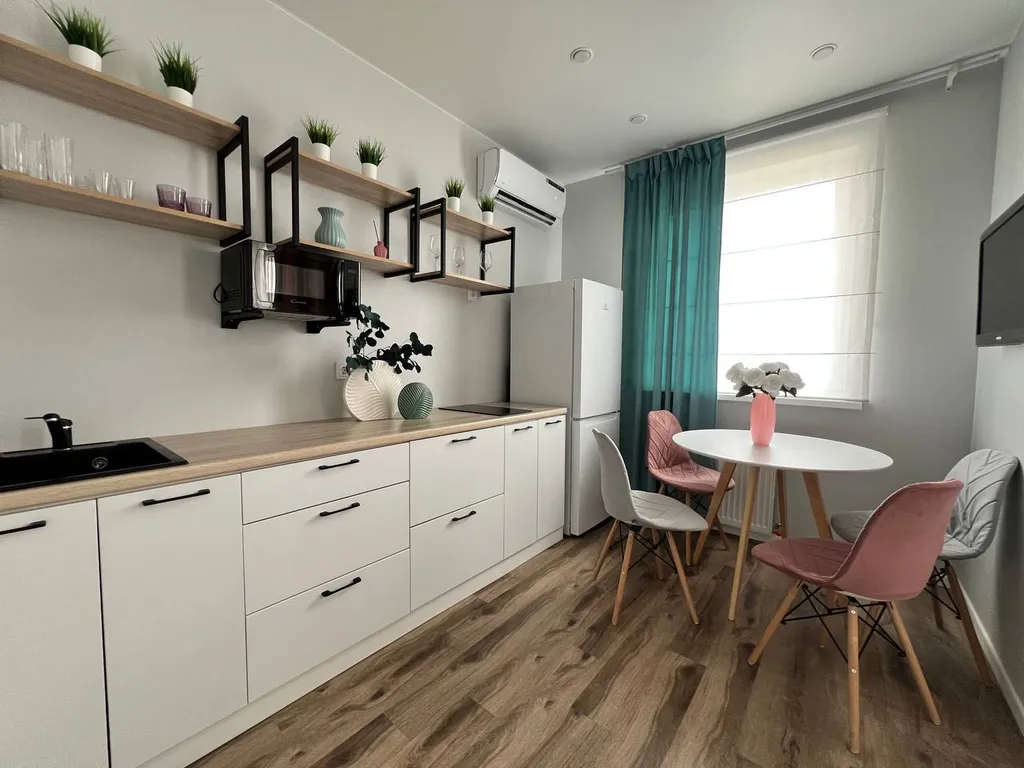 Квартира Квартира Стильная Студия с балконом — Сириус