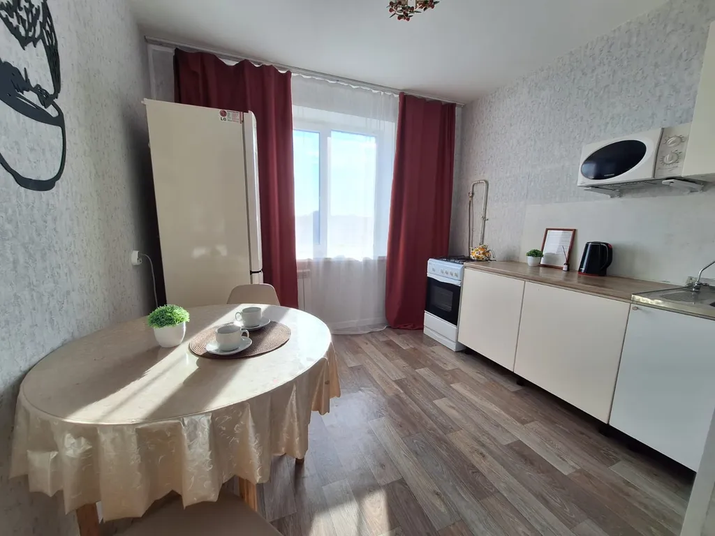 Уютная квартира Версаль около МНТК