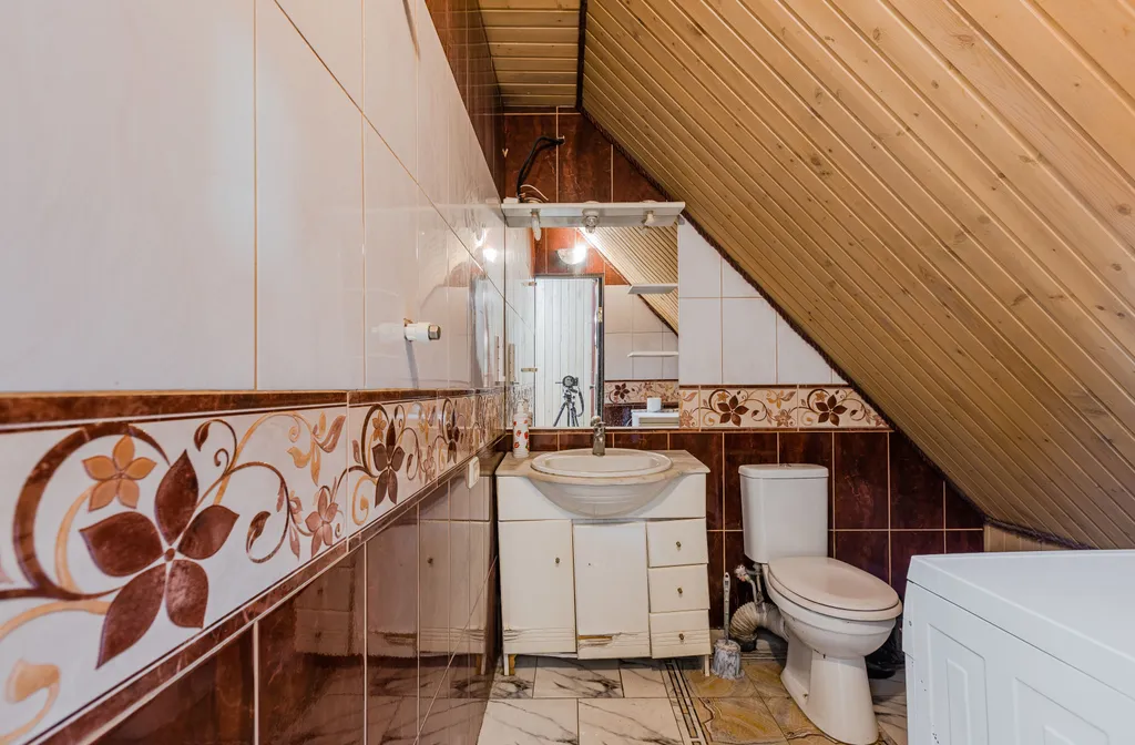 Коттедж с бассейном, баней и 5 спальнями