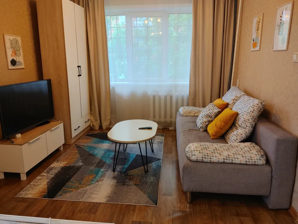 Уютная квартира, в шаговой доступности от автовокзала — аренда посуточно в Кемерово