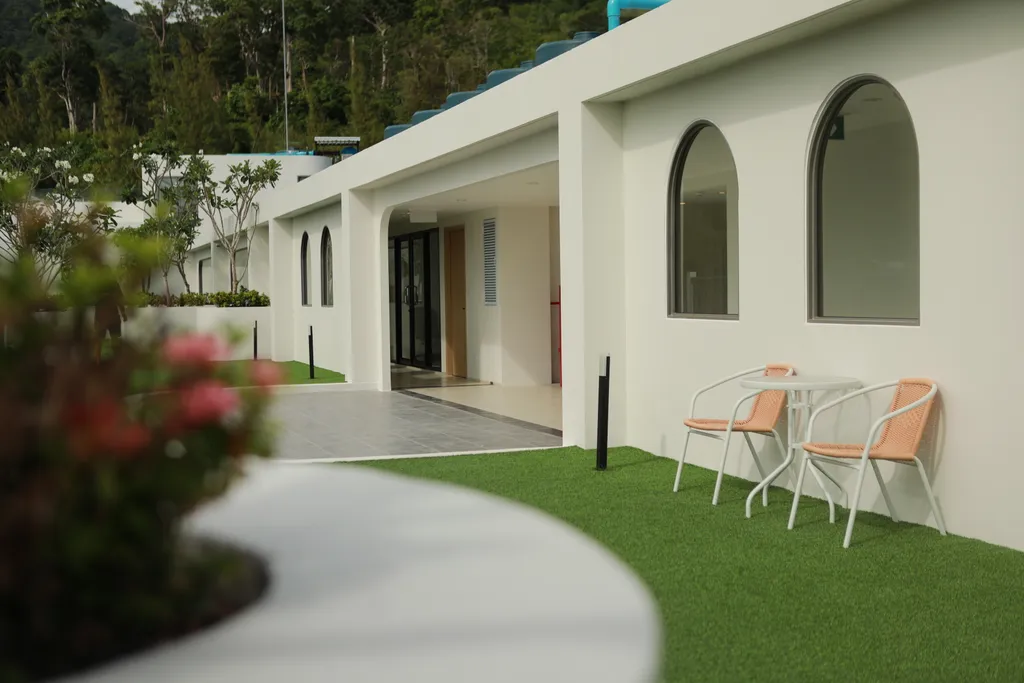 Уютная квартира у моря с бассейном, рядом пляж Камала