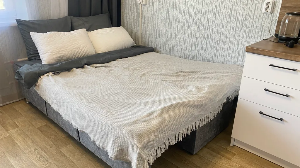 Студия в центре города с видом на реку