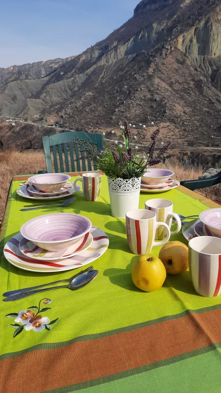 Геокупол с видом на горы